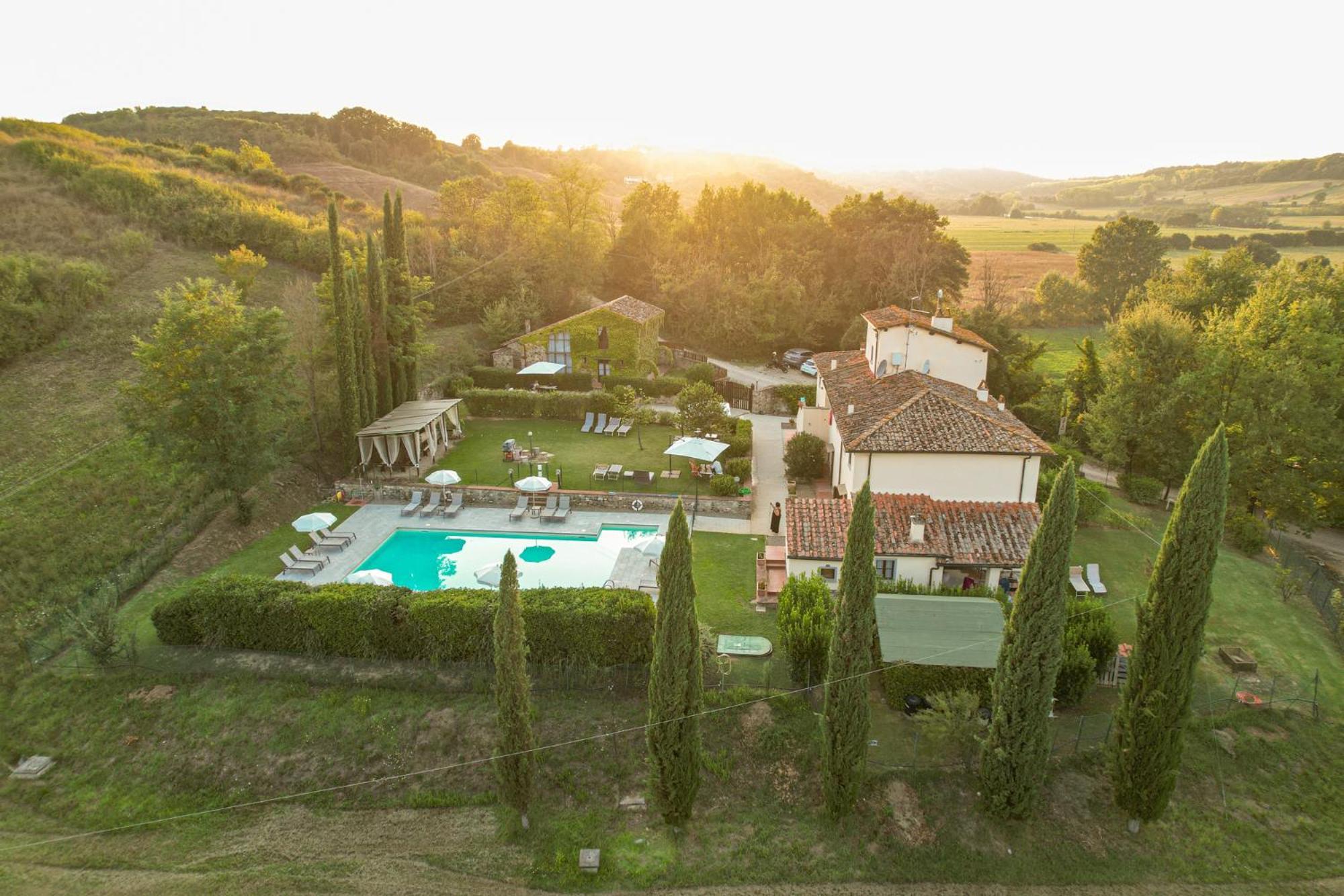 Borgo Santa Maria In Valle Laterina Exterior photo